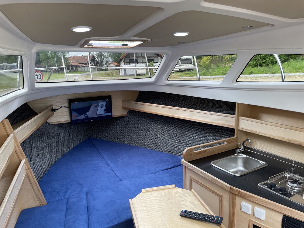 Wynajem Czarter łodzi motorowej Houseboat , Milomłyn , Jeziorak