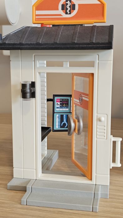 Playmobil 70191 - Szpital + dodatki