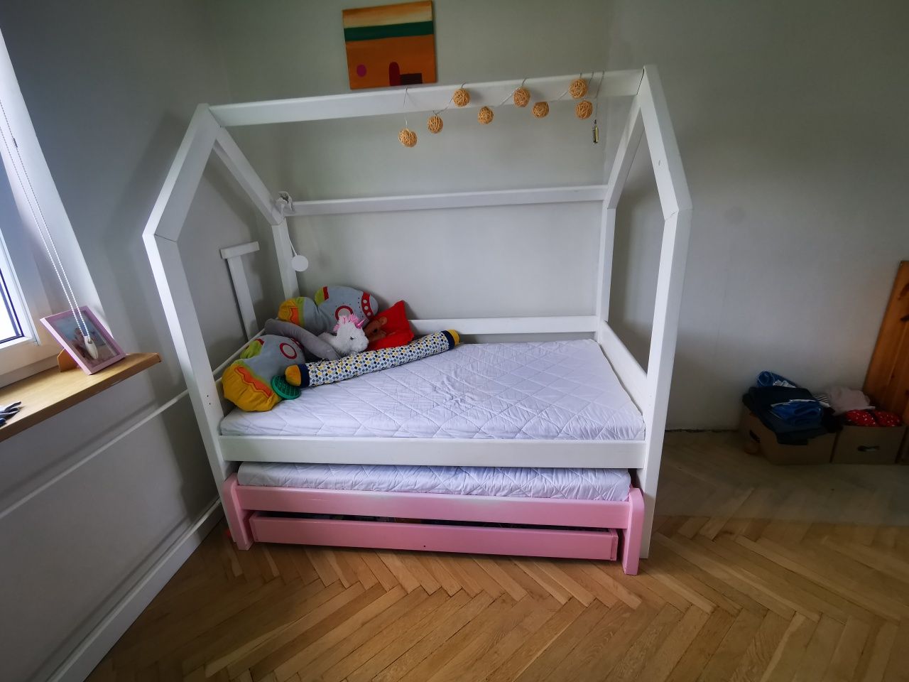 Łóżko podwójne wysuwane piętrowe domek