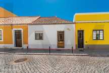 Moradia T2 na charmosa zona pombalina de Vila Real de Santo António!
