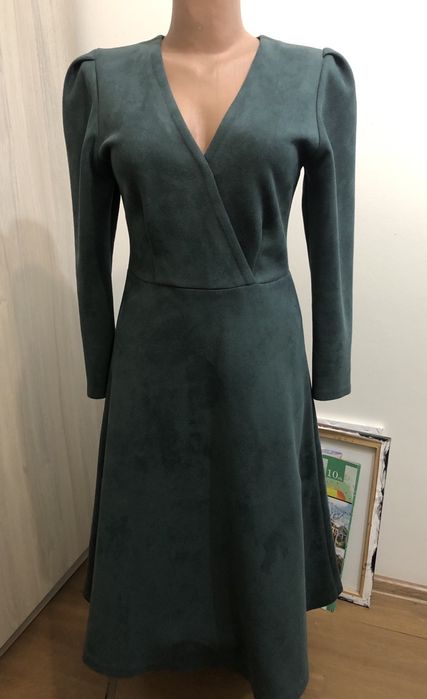 Нарядное женское платье