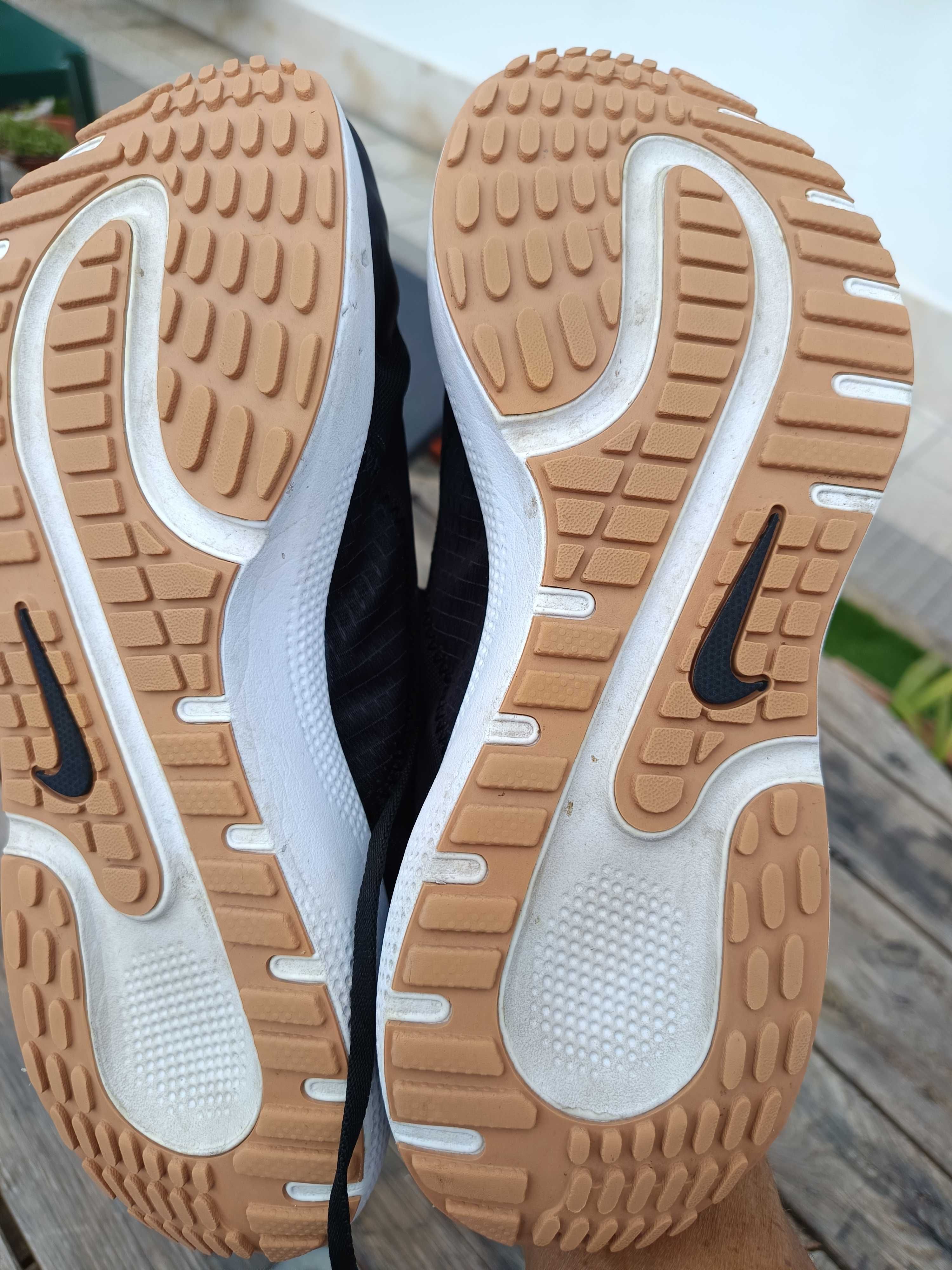 Ténis NIKE React Escape Run Women's