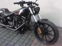 Harley-Davidson FXSB Breakout, Softail, fat boy, 27 tys.zł.ma na sobie