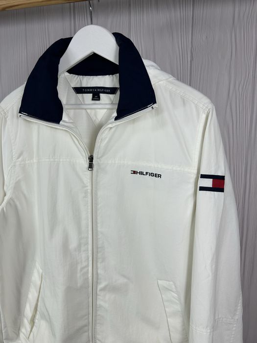 Tommy Hilfiger Nylon куртка вітровка в білому кольорі Оригінал S
