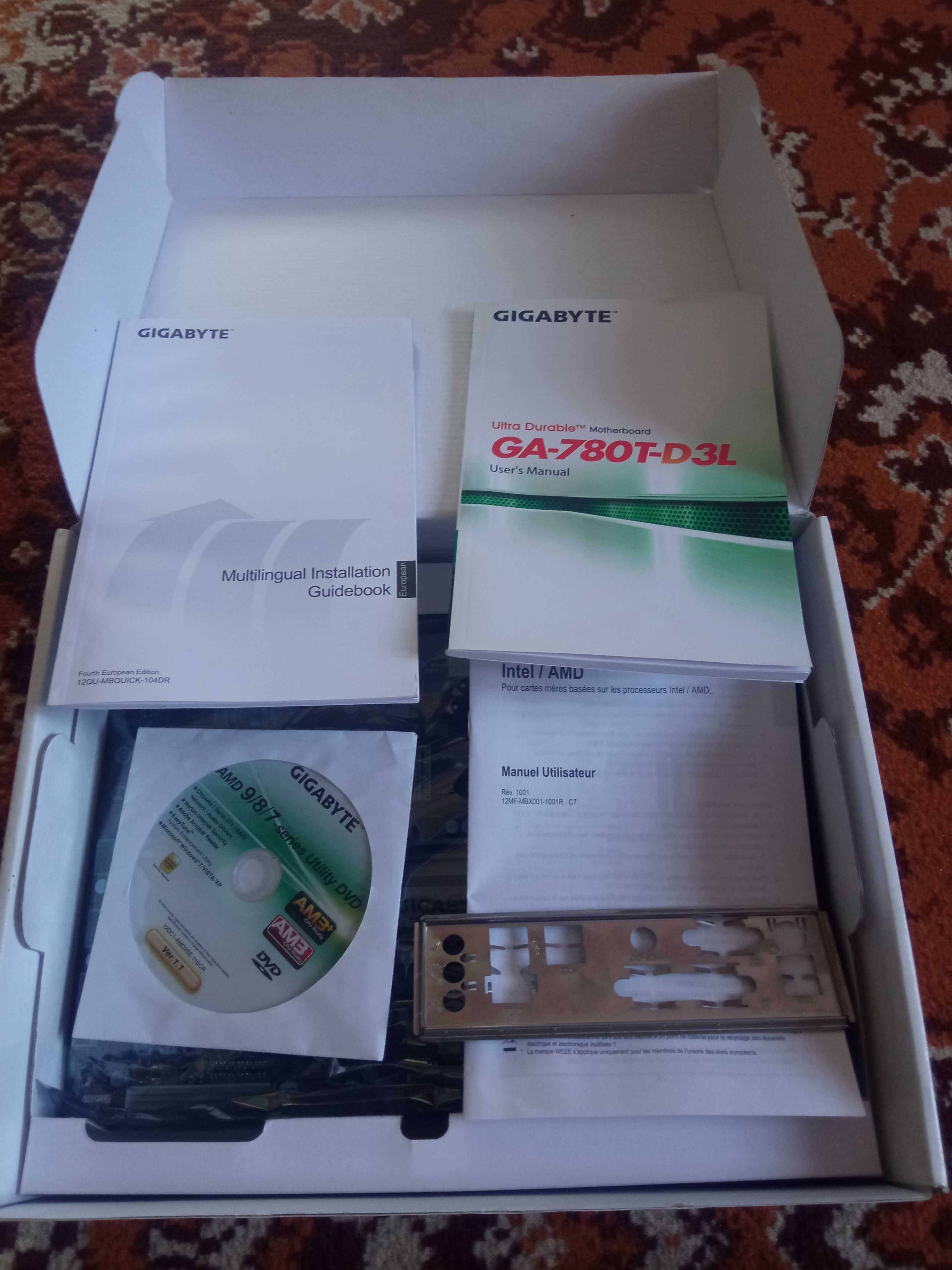 Материнська плата Gigabyte GA-780T-D3L не праює