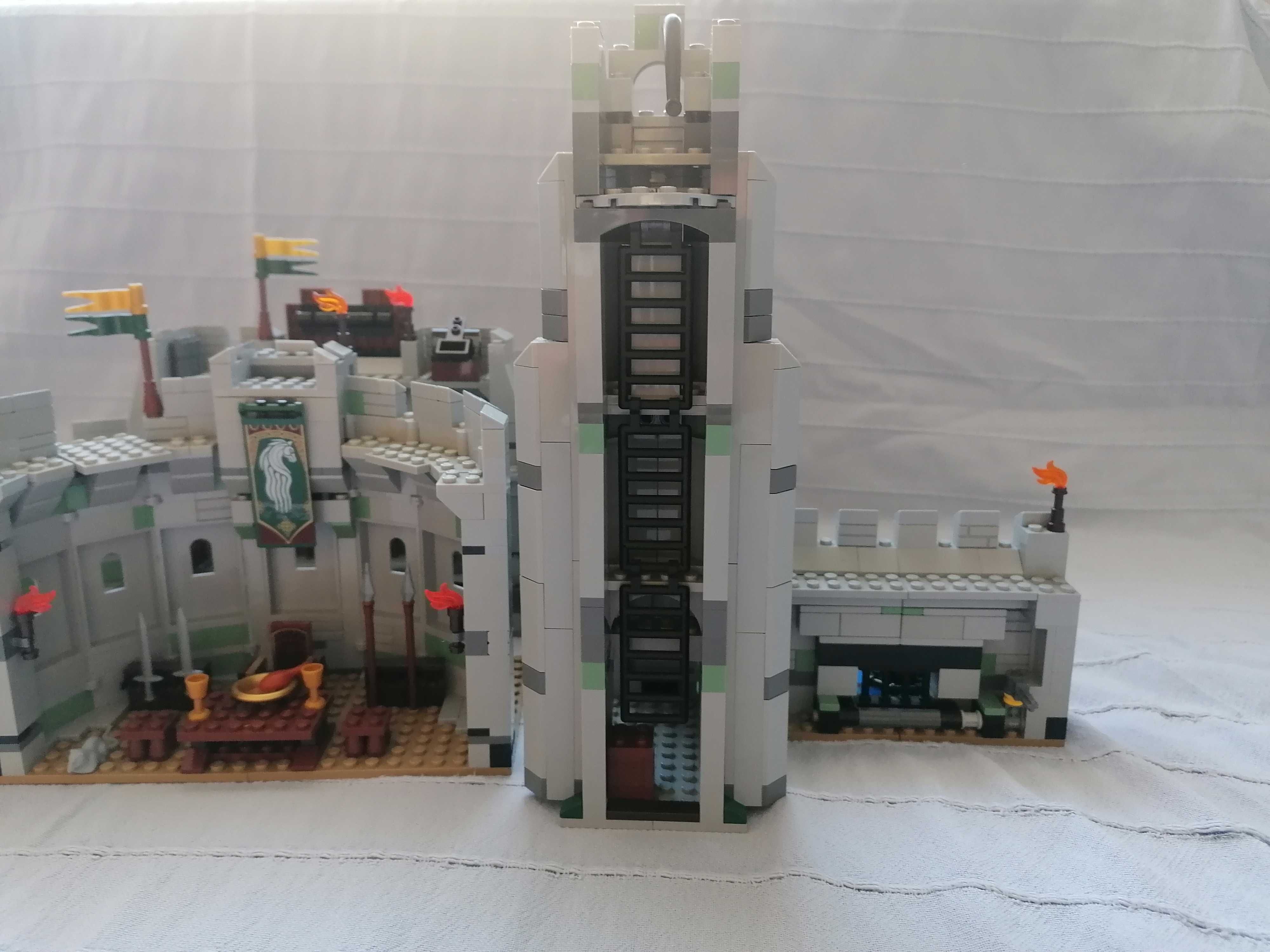 Lego Hobbit 9474 Bitwa o Helmowy Jar