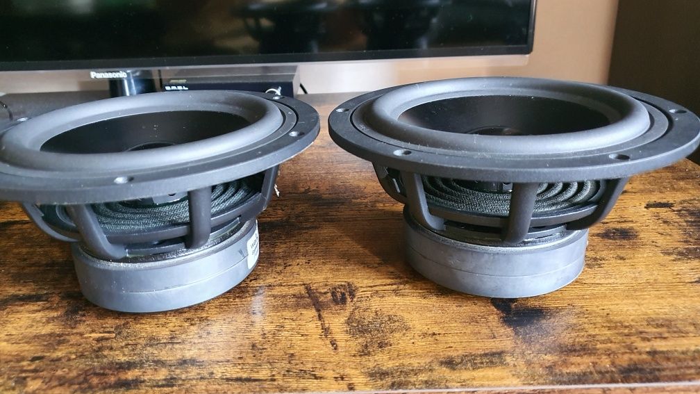 Głośniki niskotonowe / woofer Wavecor sw182bd01  2 szt