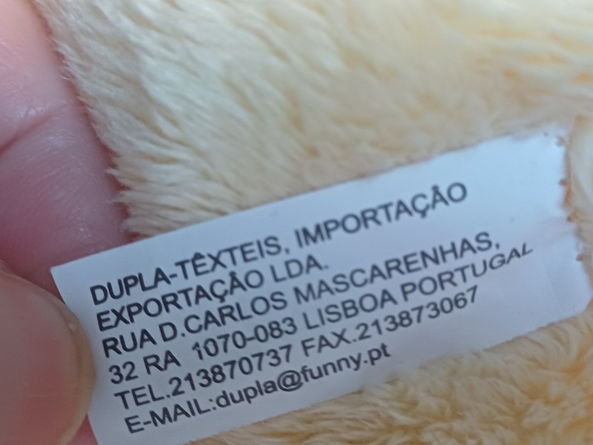 Urso de peluche com cachecol