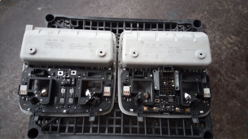 Плафон підсвітка салону подсветка салона Hyundai IX35 10-18