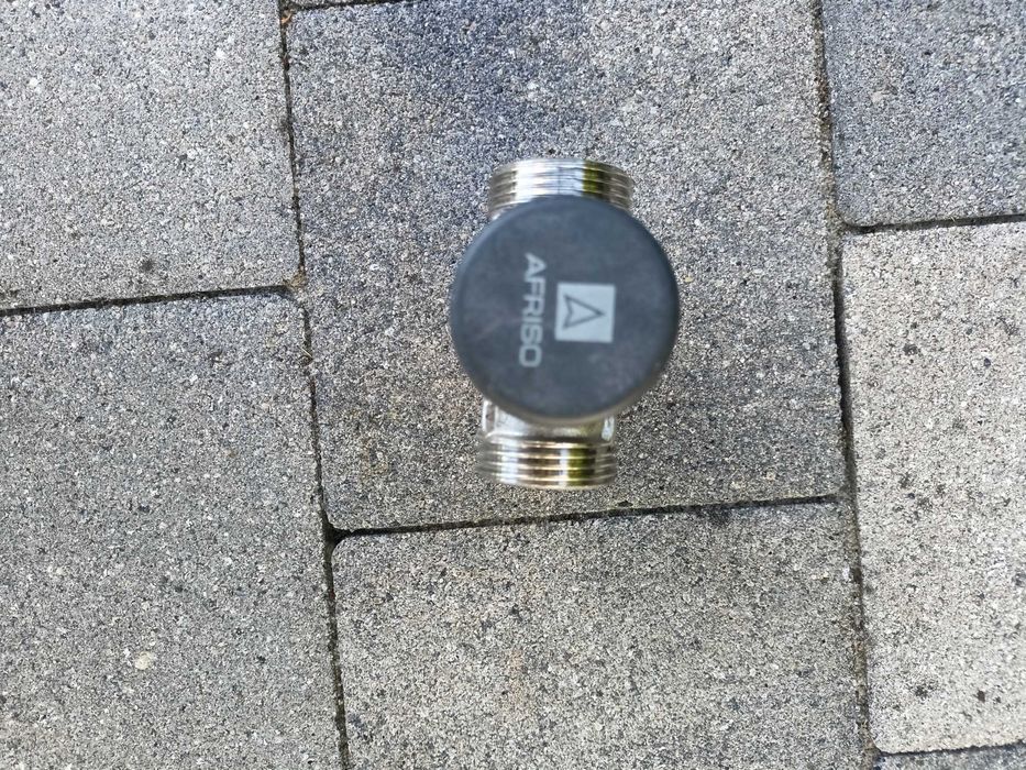 Termostatyczny zawór mieszający Afristo ATM 363
