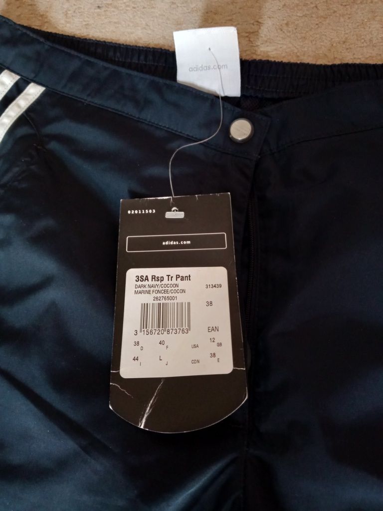 Adidas spodnie treningowe damskie.Nowe z metkami.Navy granat.Wind stop