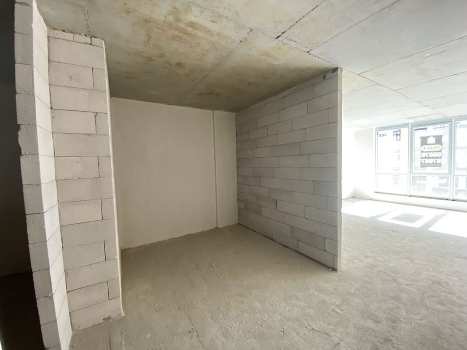 Продаж квартири Manhattan Up. Зданий будинок. 46 м². 3 поверх. Озеро.