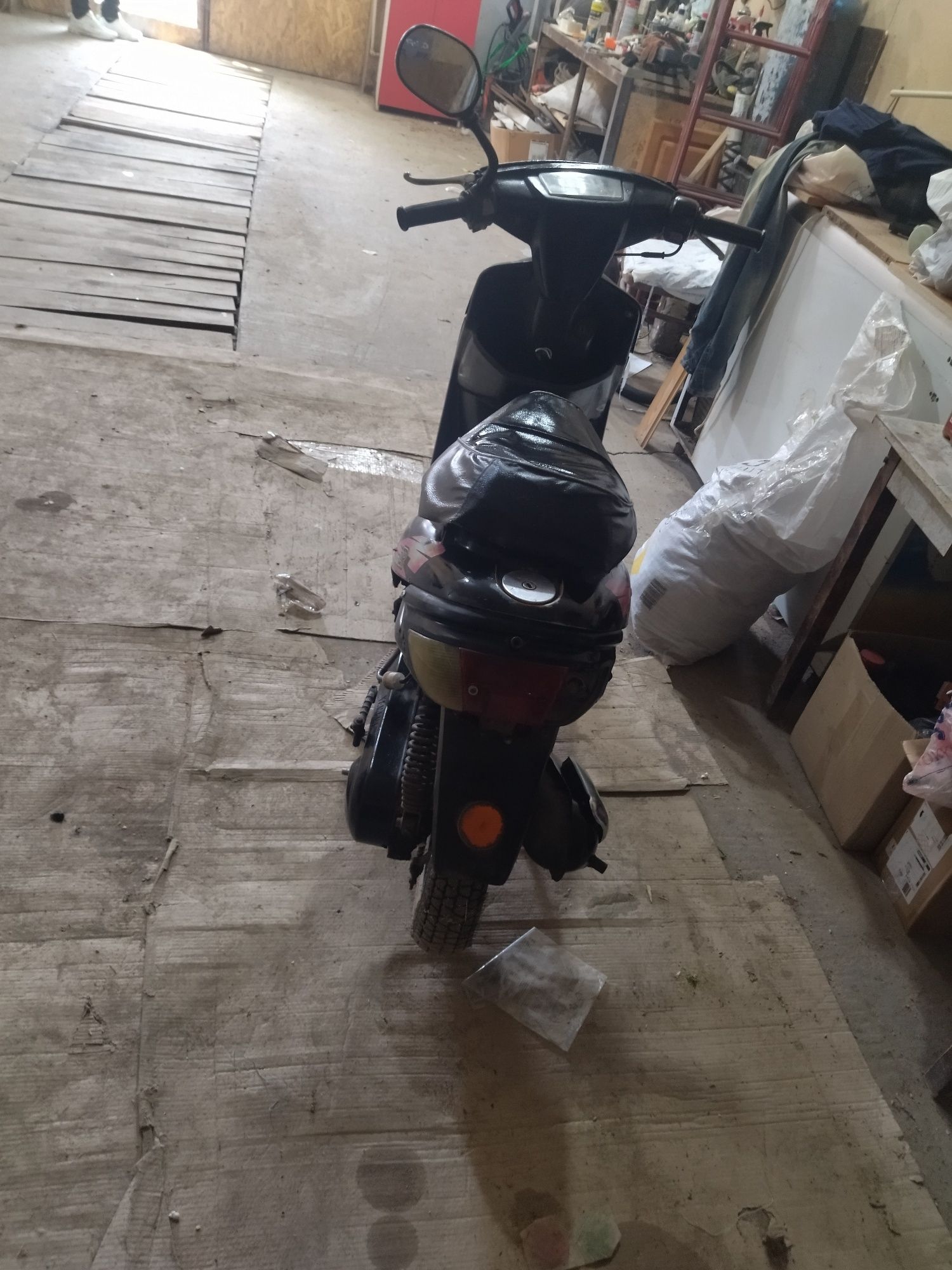 Продам мопед скутер Yamaha Super Jog