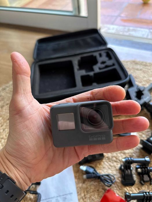 GoPro HERO 5 + Bolsa + Acessórios