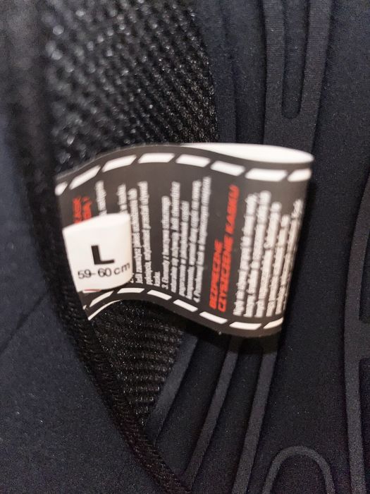 Kask XTR ufo! Rozmiar L bez wypadkowy