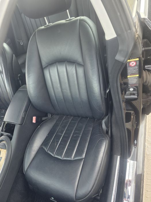 Fotele Przednie Komplet Skóry Mercedes CLS W219 Czarne Kanapa Boczki