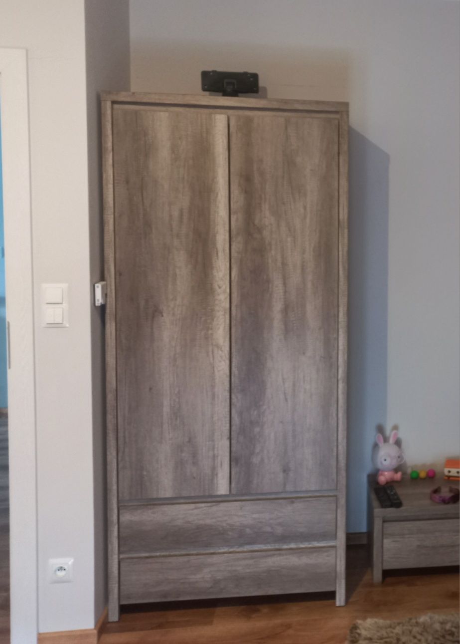 Komplet mebli z biurkiem