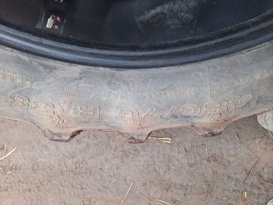 Sprzedam 2 opony 480/70/38