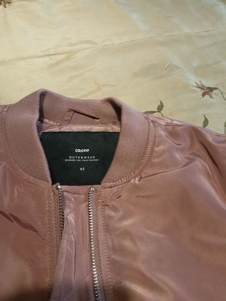 Kurtka Cropp bomberka xs