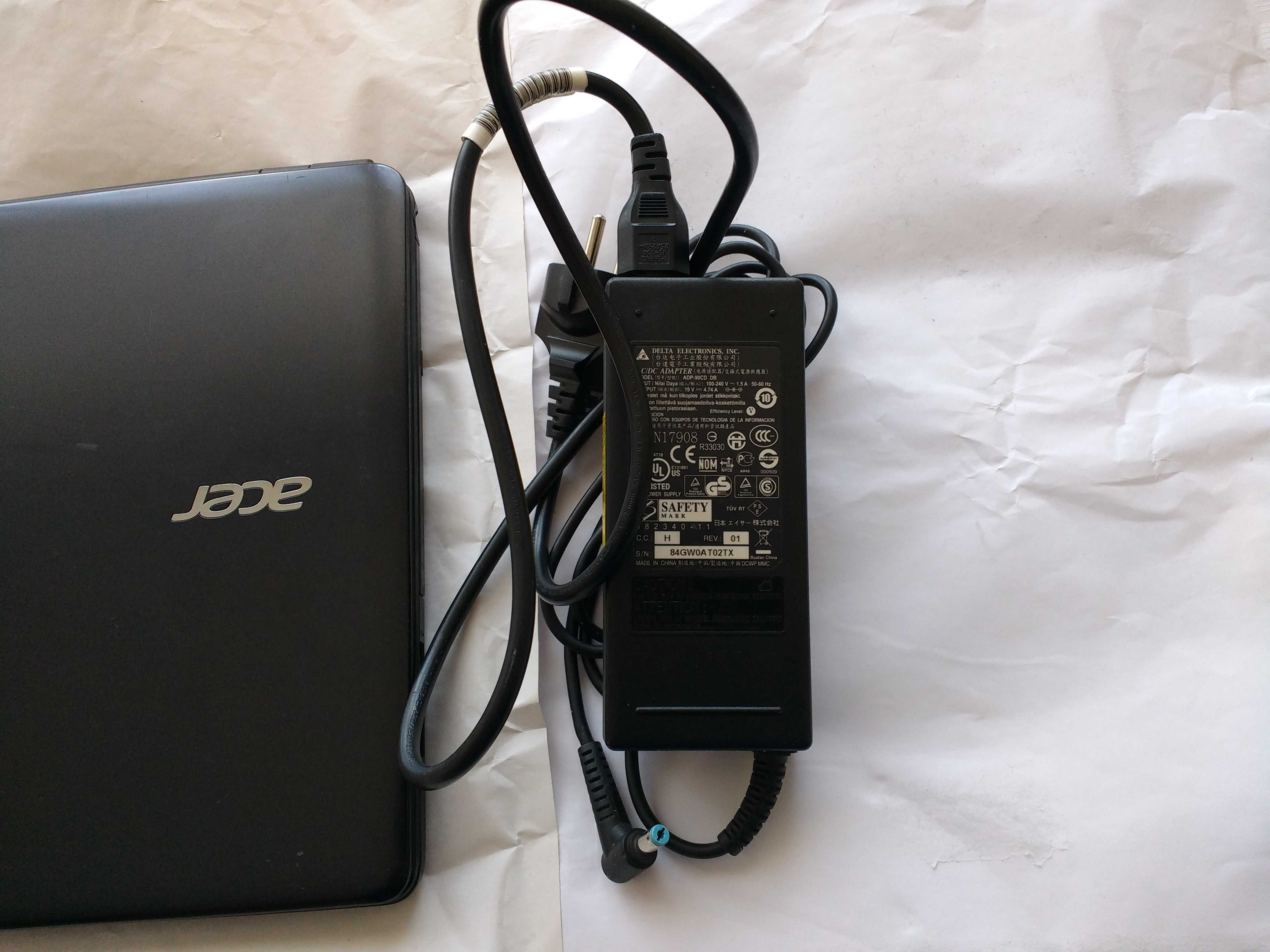 Laptop ACER Aspire E1-510 Windows 10 320GB 4GB RAM