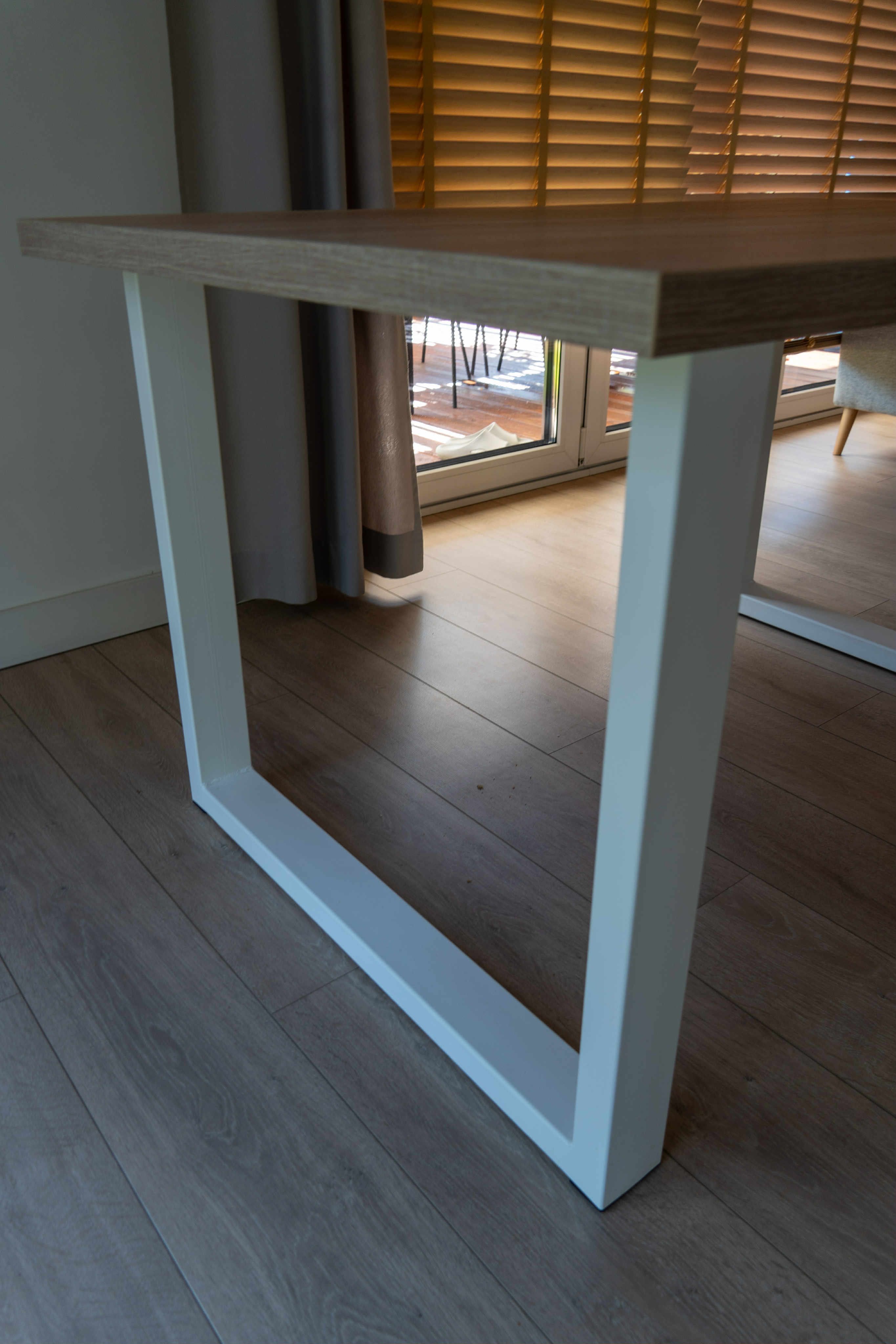 Stół w stylu loft