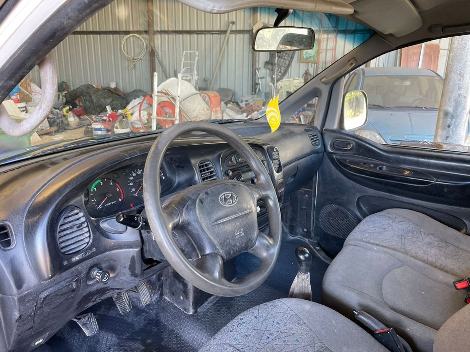 Hyundai H1 caixa aberta