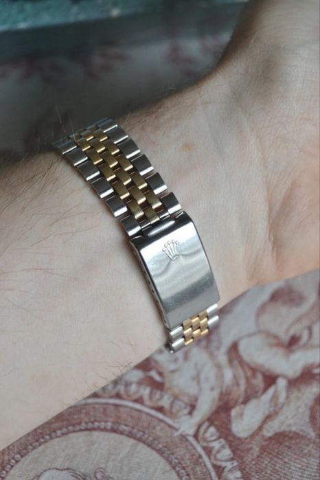 Rolex  dourado com caixa