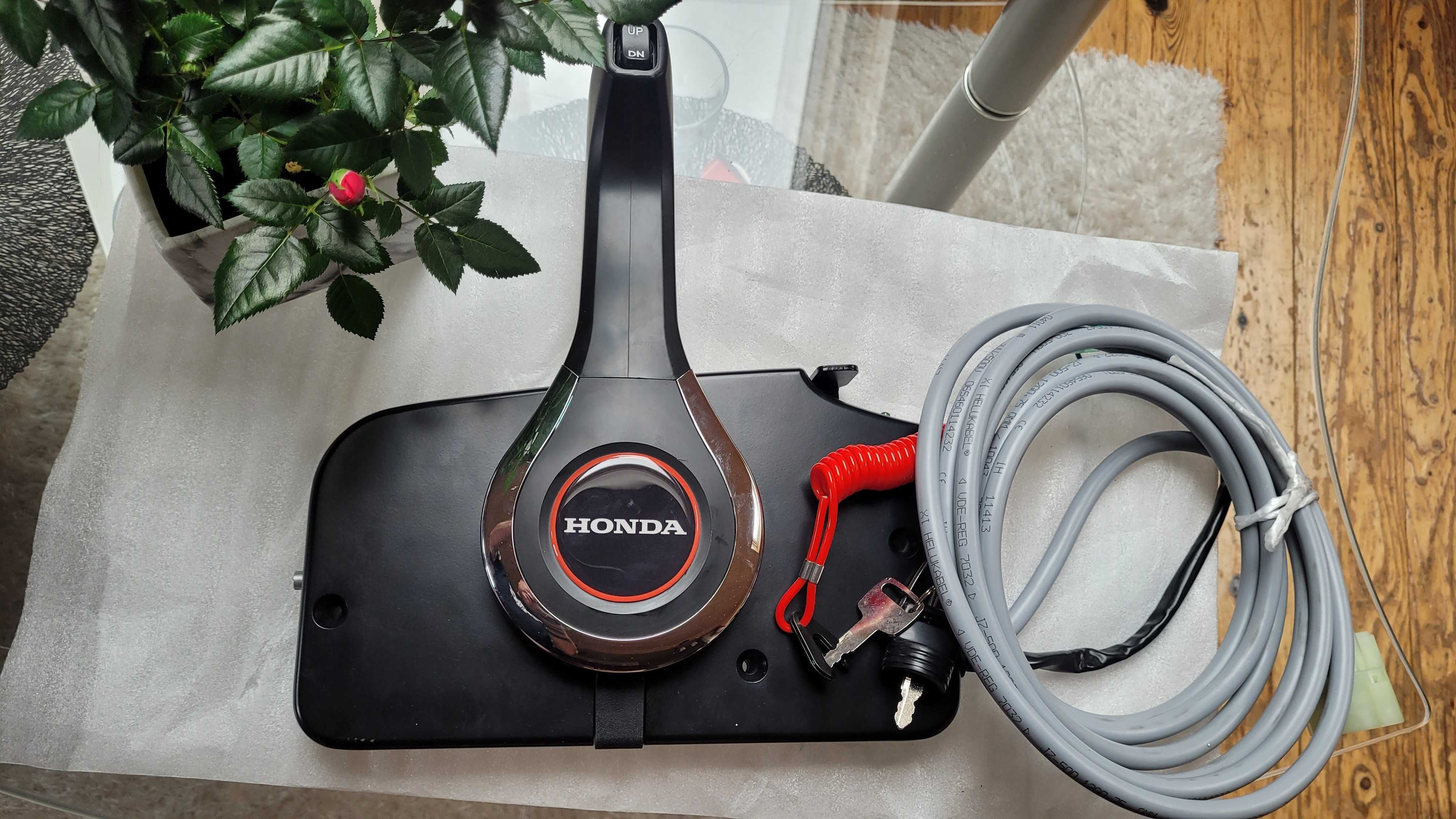 Manetka HONDA Nowa 14 Pin