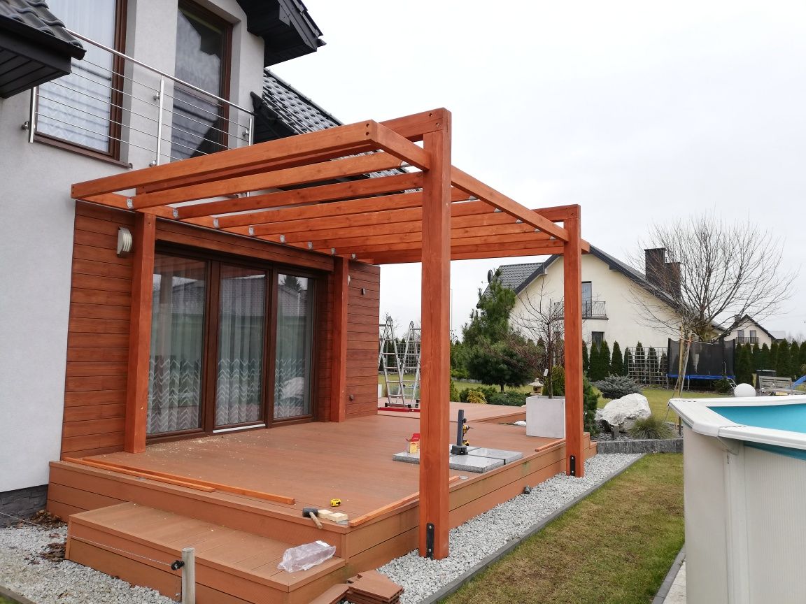 Zadaszenie tarasu pergola pod żagiel rzymski poliwęglan