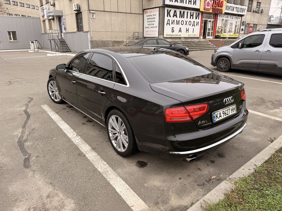 Продам Audi A8L 2012