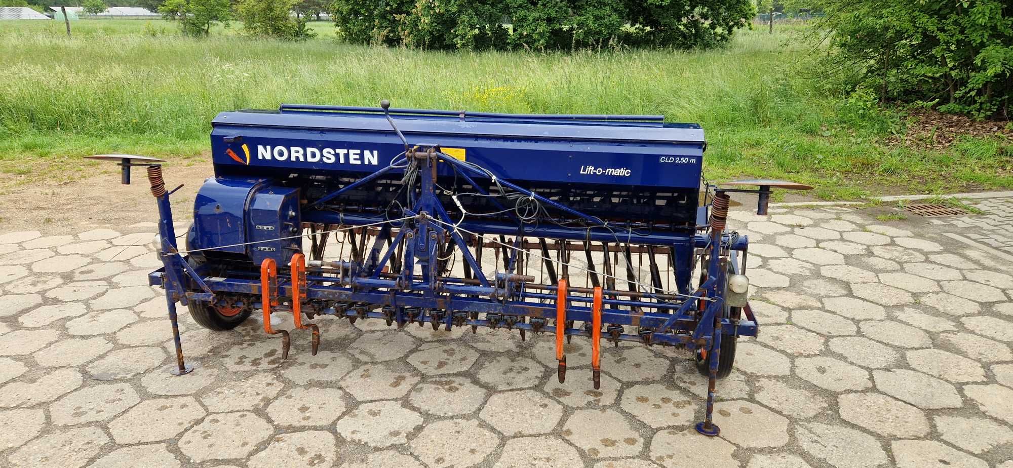 Siewnik Zbożowy Nordsten CLD 2,5m znaczniki ścieżki elektryczne fiona