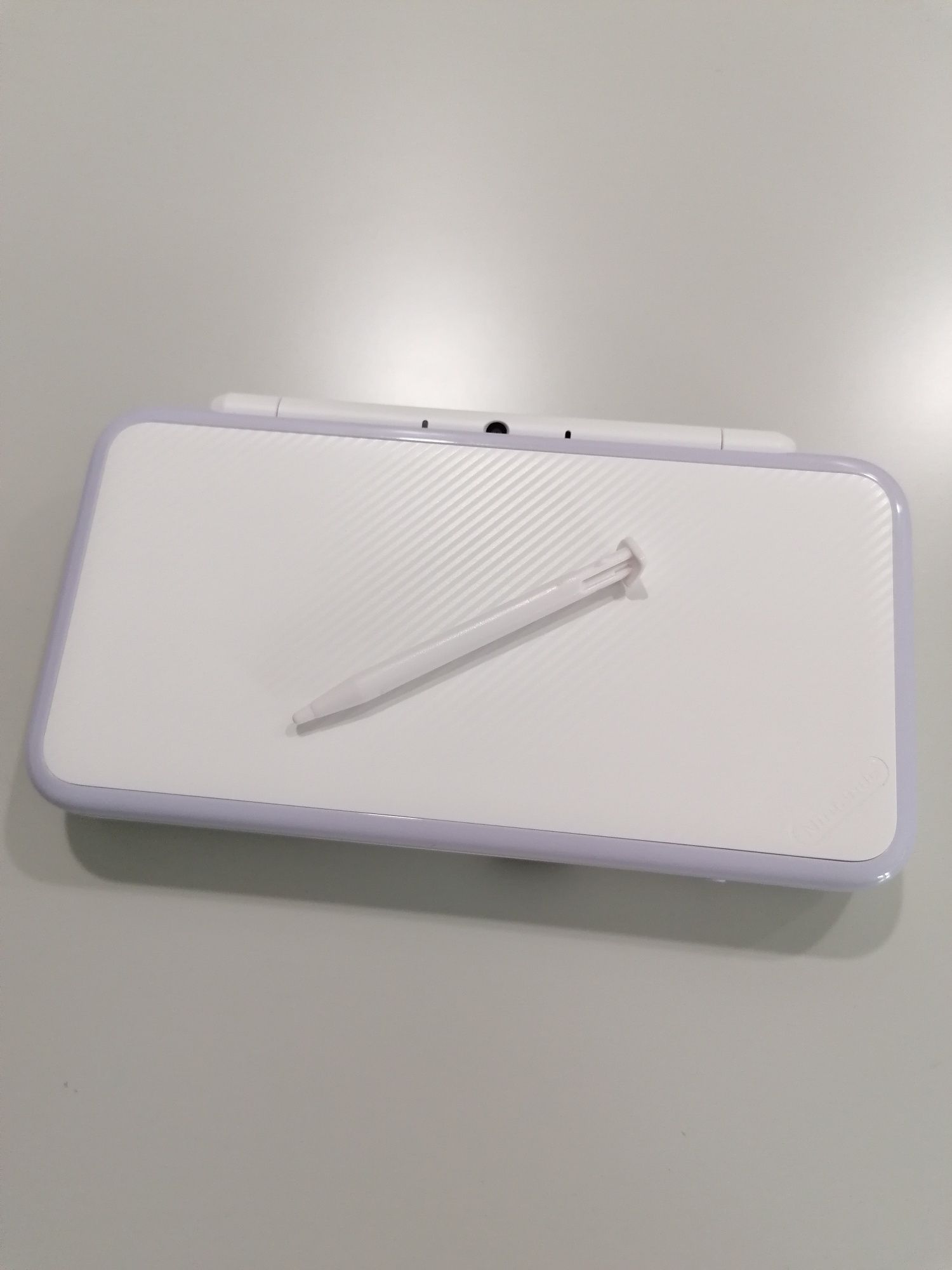 Nintendo New 2DS XL Versão limitada Tomodachi Life com Homebrew 64GB