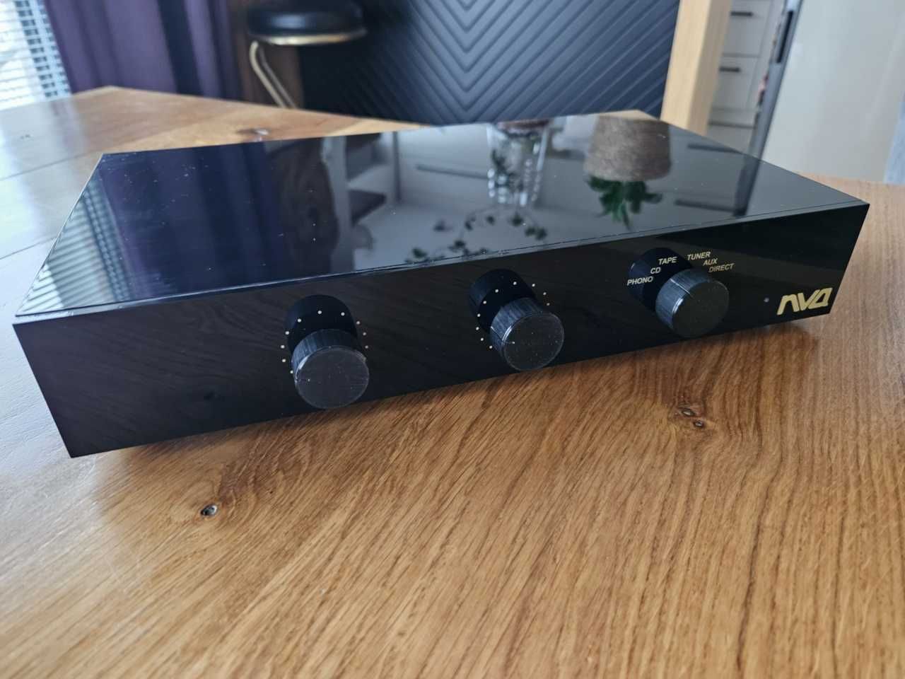 przedwzmacniacz NVA P90SA