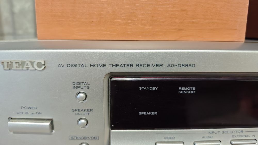 Amplituner Teac AG-D8850