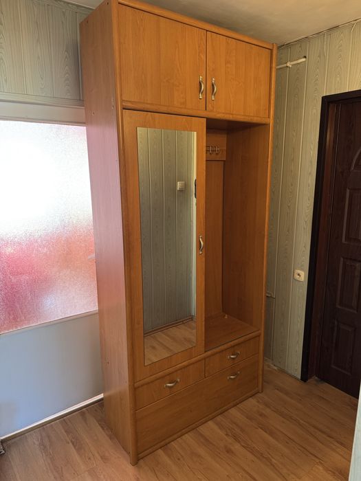 Szafa z drzwami przesuwnymi