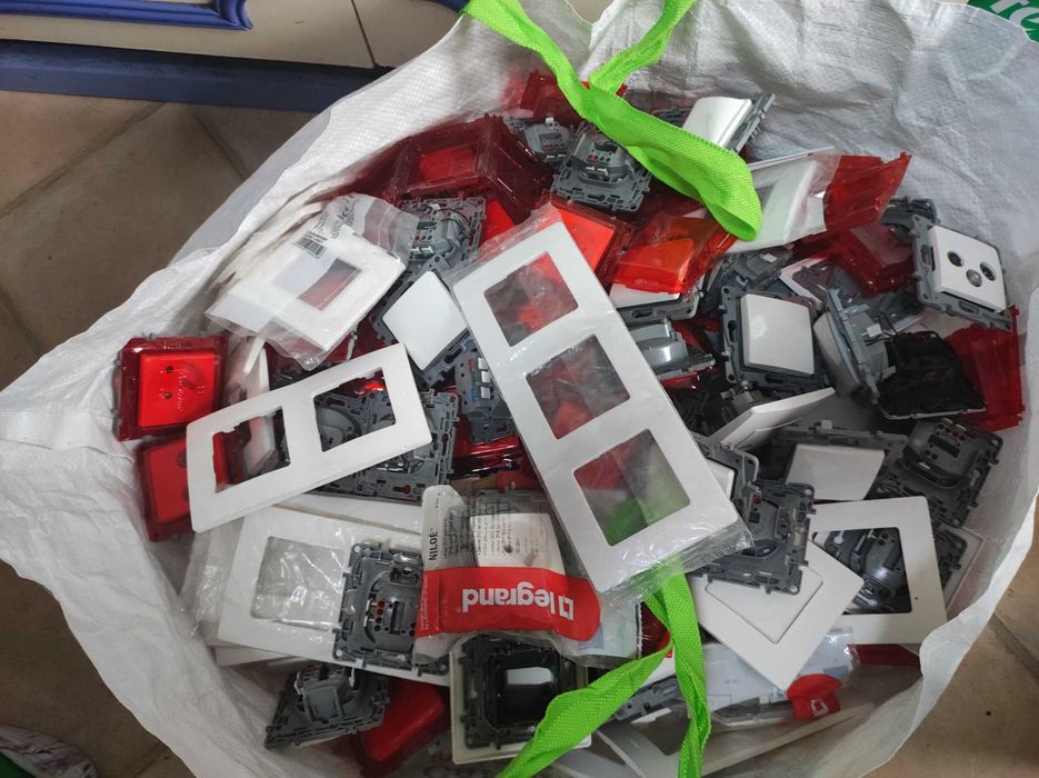 Osprzęt elektroinstalacyjny