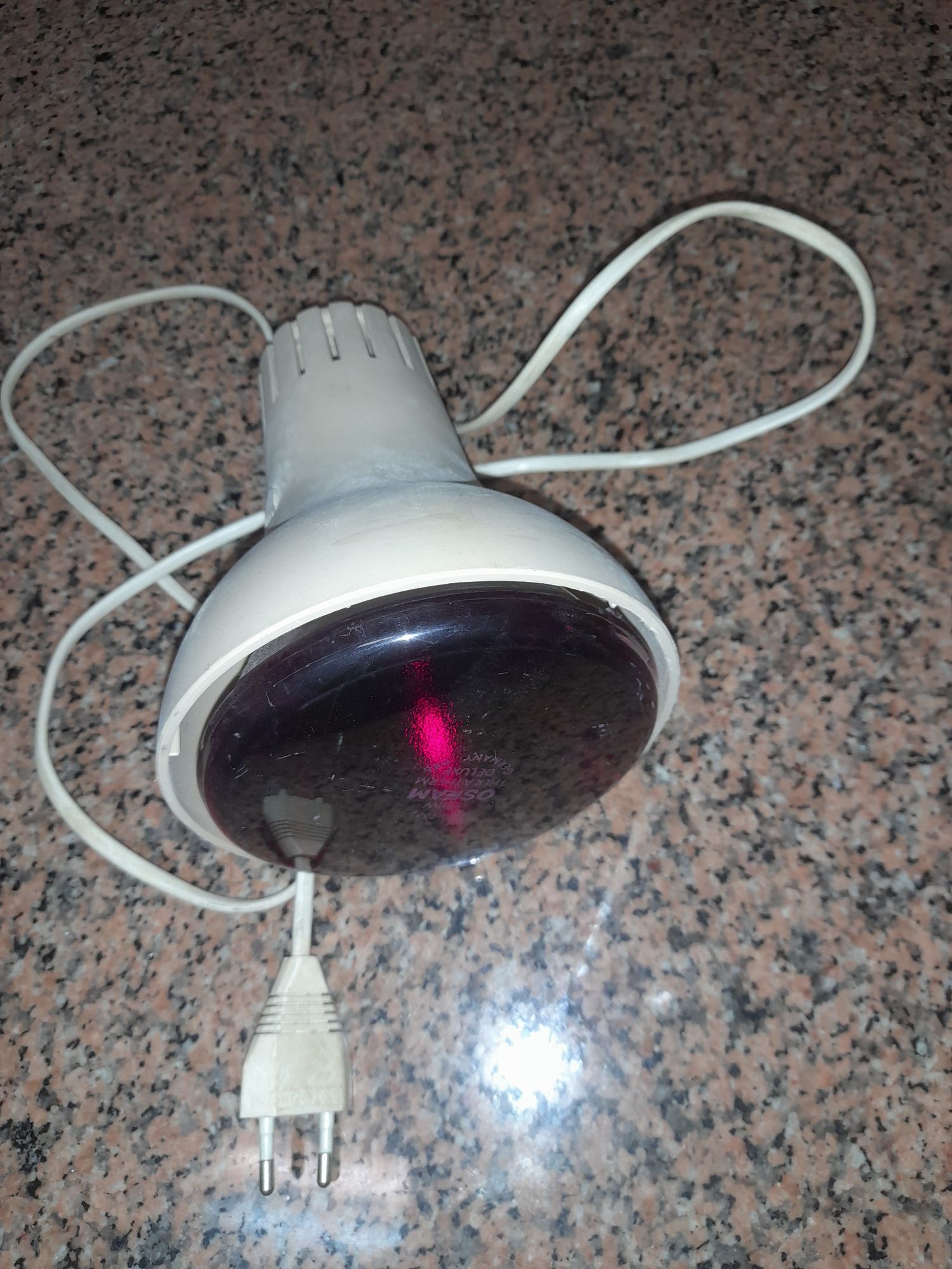 Luz para aquecimento de pintos