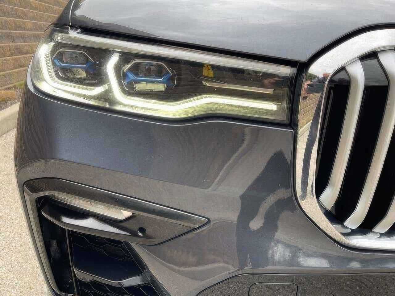 2019    BMW     X7