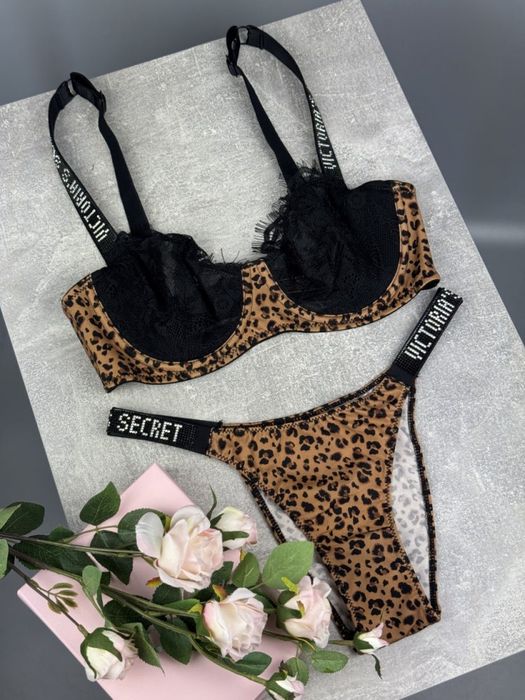 Комплект Victoria's Secret білизна