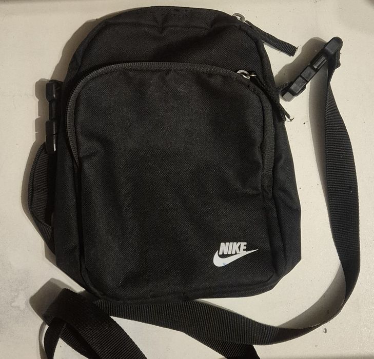 NIKE torebka saszetka listonoszka na ramię