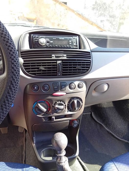 Fiat Punto do ano de 2000