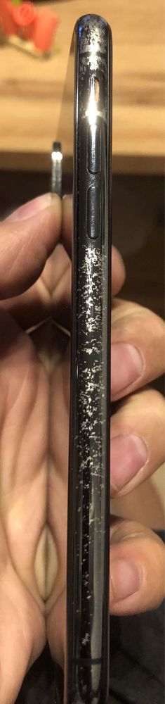 Iphone x uszkodzony wizualnie dobry