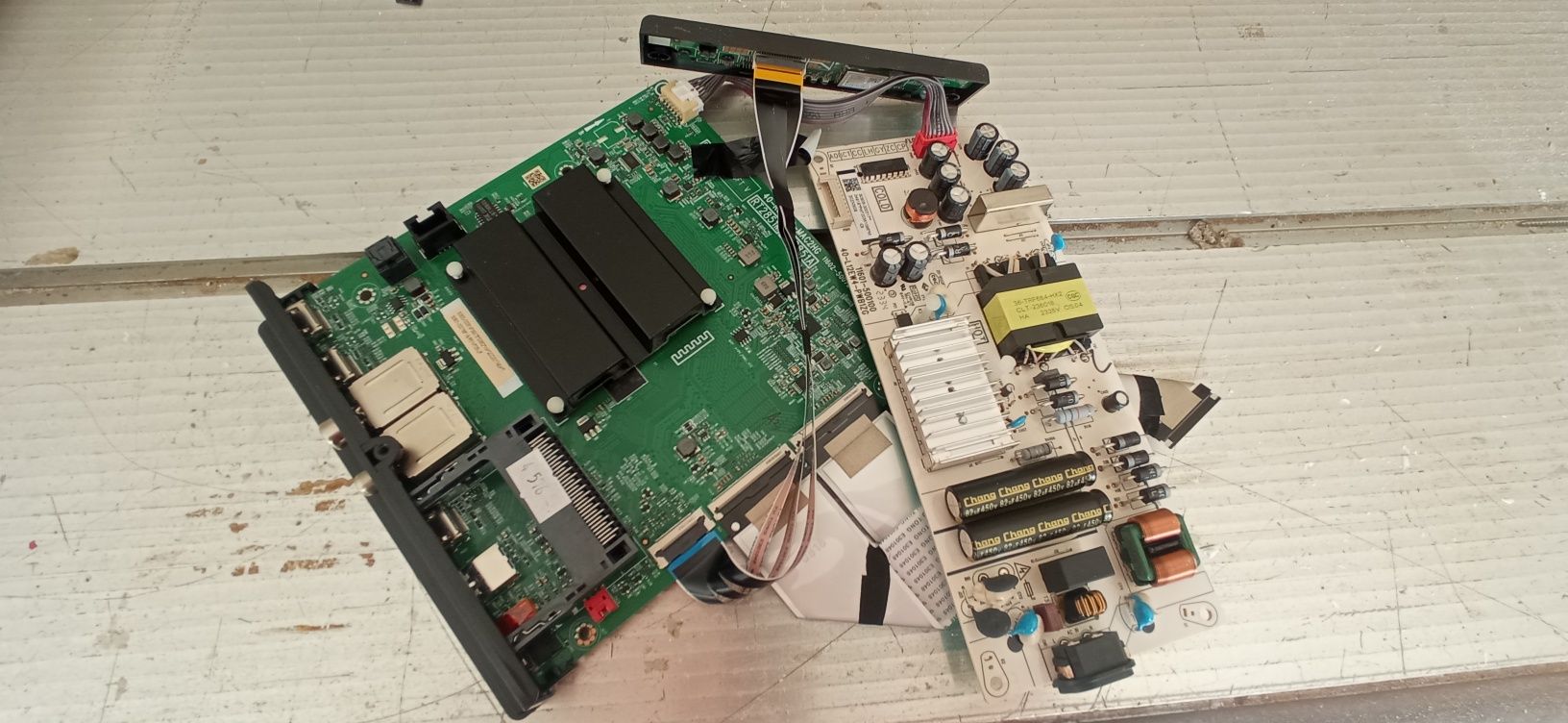 Componentes TV TCL  43C645