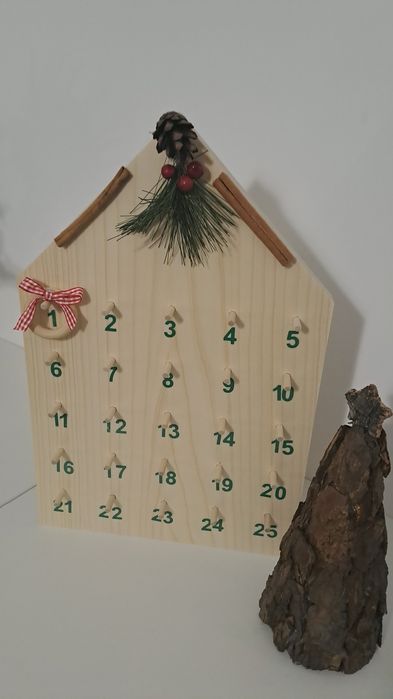 Kalendarz adwentowy drewniany