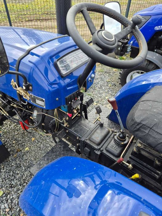 Трактор Сінтай 244THL