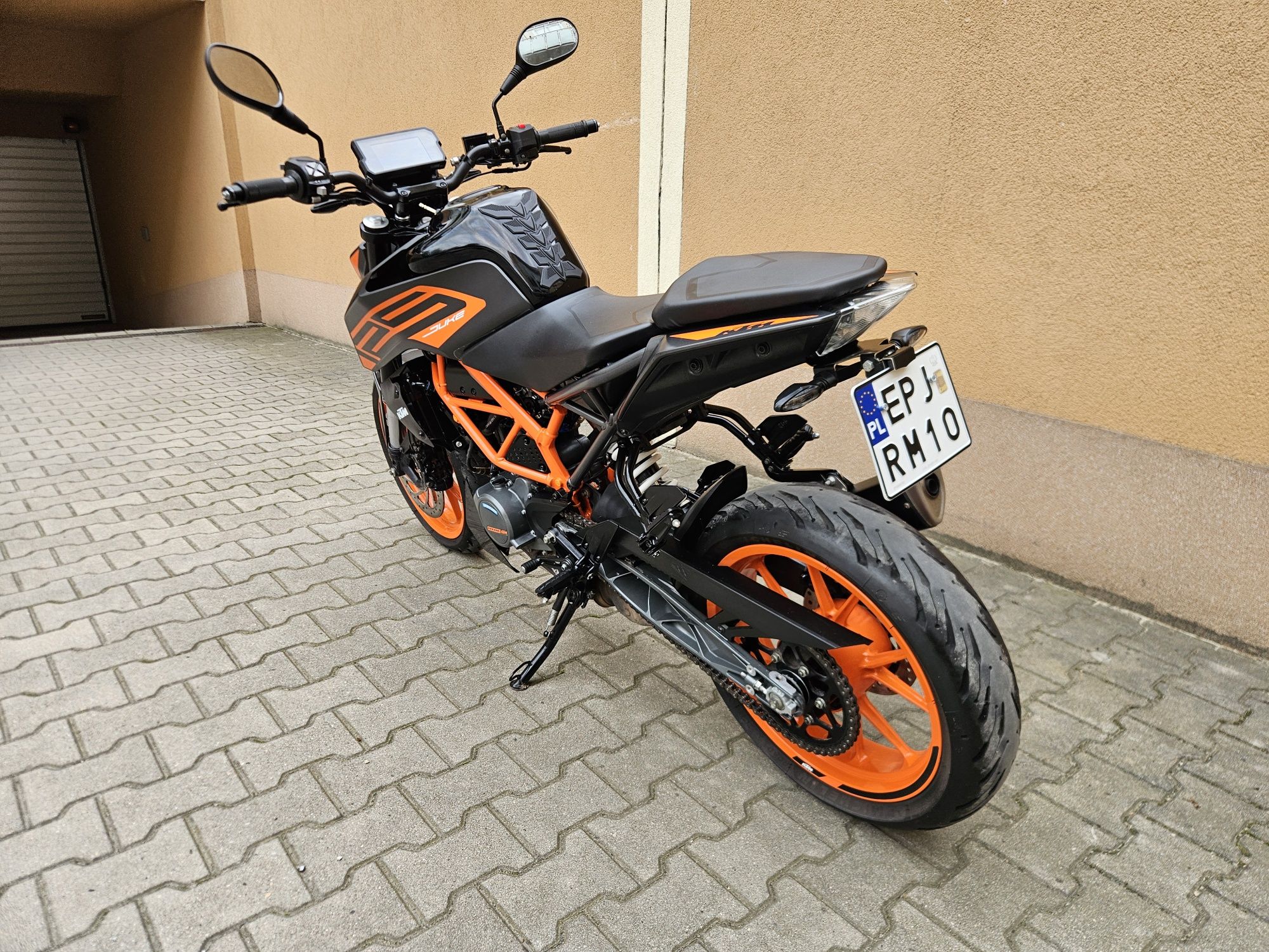 KTM Duke 125 niski przebieg 2021r super stan kat. B
