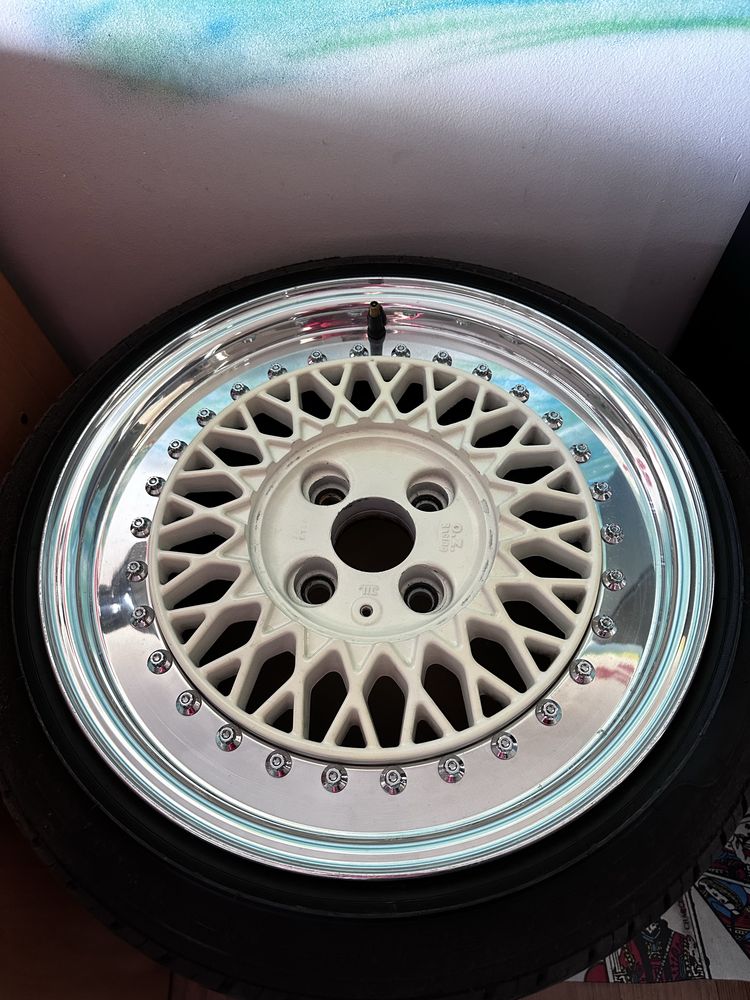 Jantes OZ Vega 15” 7j et26 4x100 bipartidas