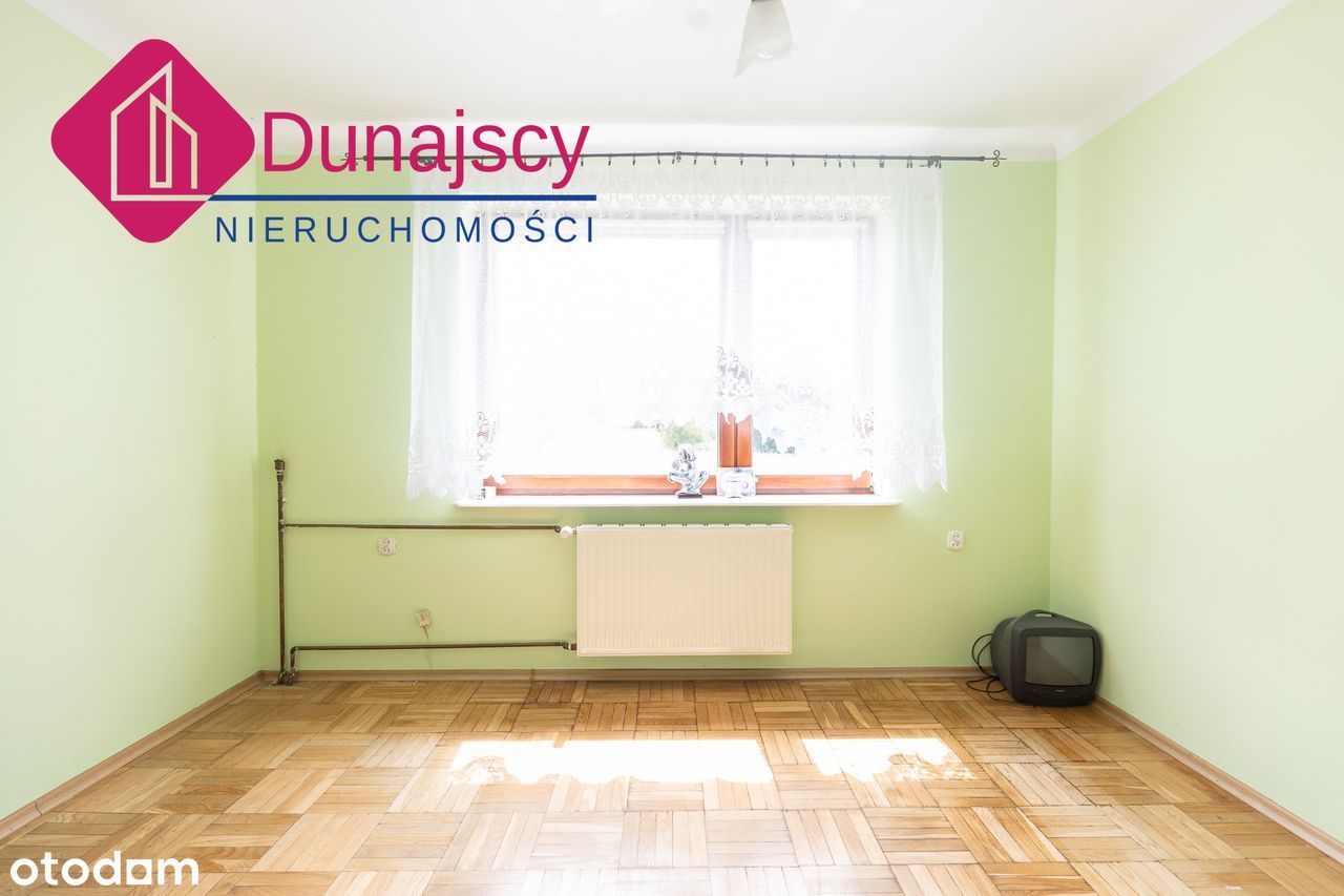 Dom jednorodzinny, w dobry punkcie komunikacyjnym!!