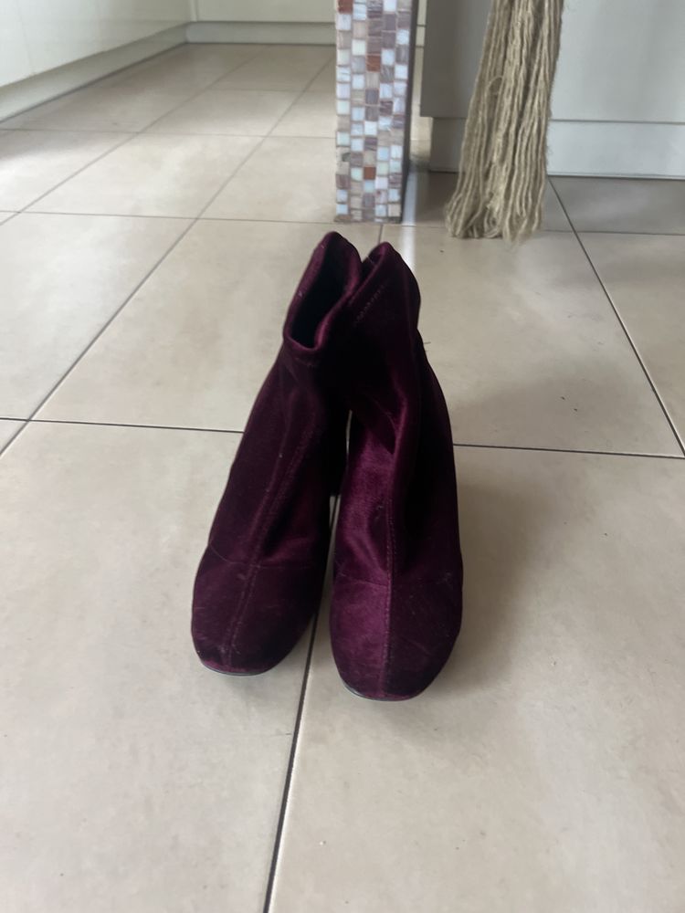 Buty damskie Bata rozmiar 40 botki
