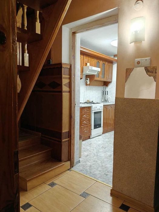 продається будинок